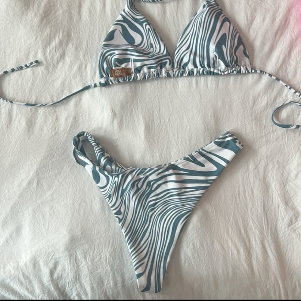Blue copper closet bikini